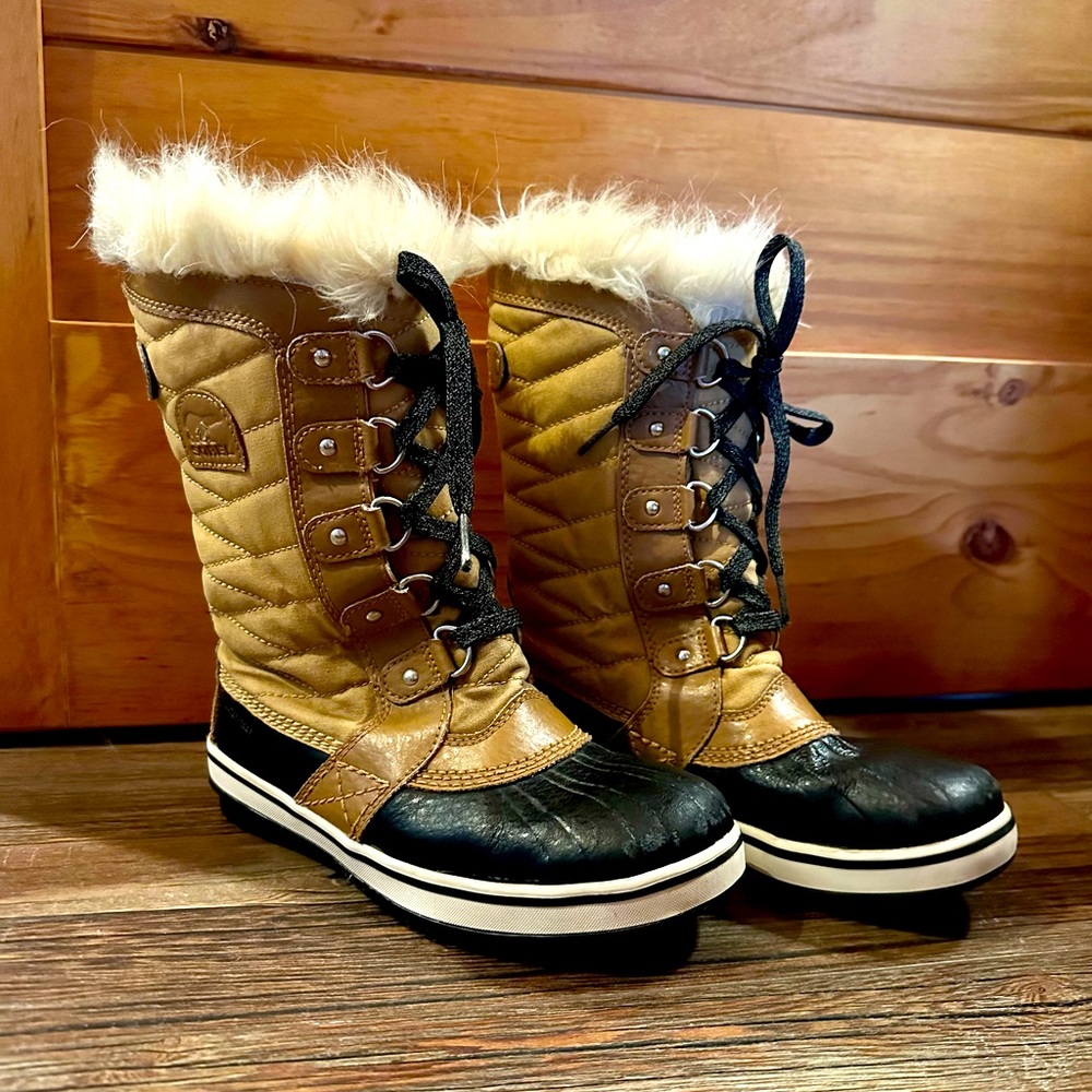 Sorel Size 3 Youth Tofino II